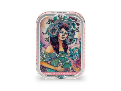 Francouzské sardinky „Mademoiselle Perle en fleurs“, 2023, 115g — Produktová fotografie